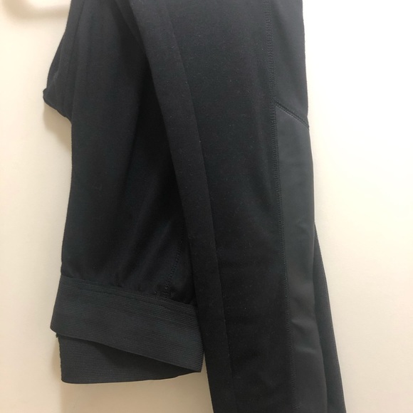 Clothes - Picture 9 of 16